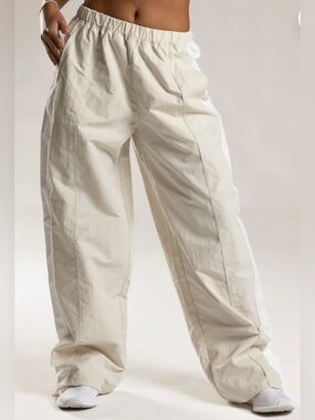 P’tula Motionweave Oversize Track Pant - Vanilla (Cream & White)